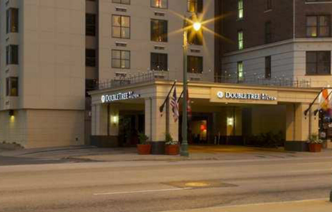 Doubletree By Hilton Memphis Downtown Hotel Exterior foto